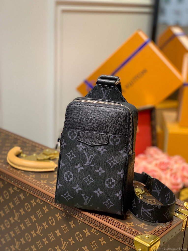 LV M30741 Louis Vuitton Outdoor Slingbag Black