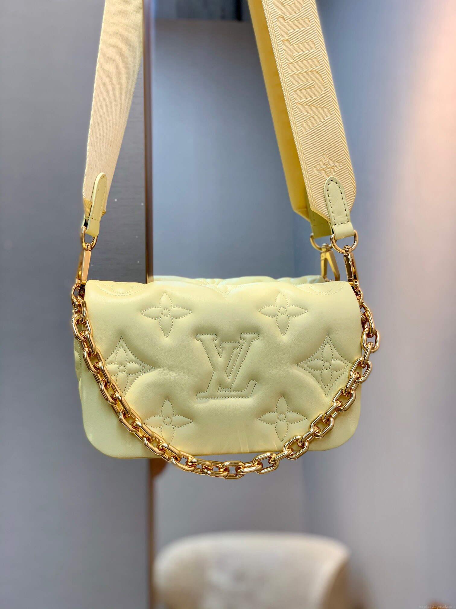 LV M81400 Louis Vuitton Wallet On Strap Bubblegram Banane Yellow