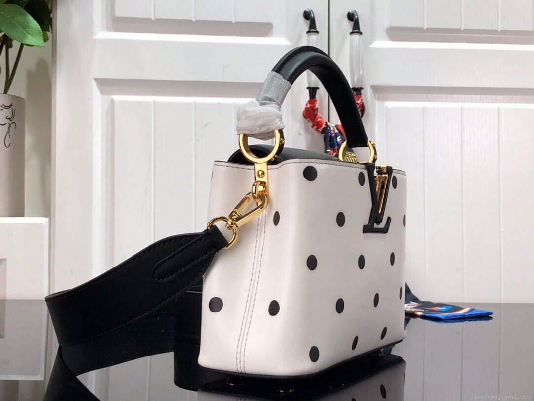 LV M20373 Louis Vuitton Capucines Mini Bag