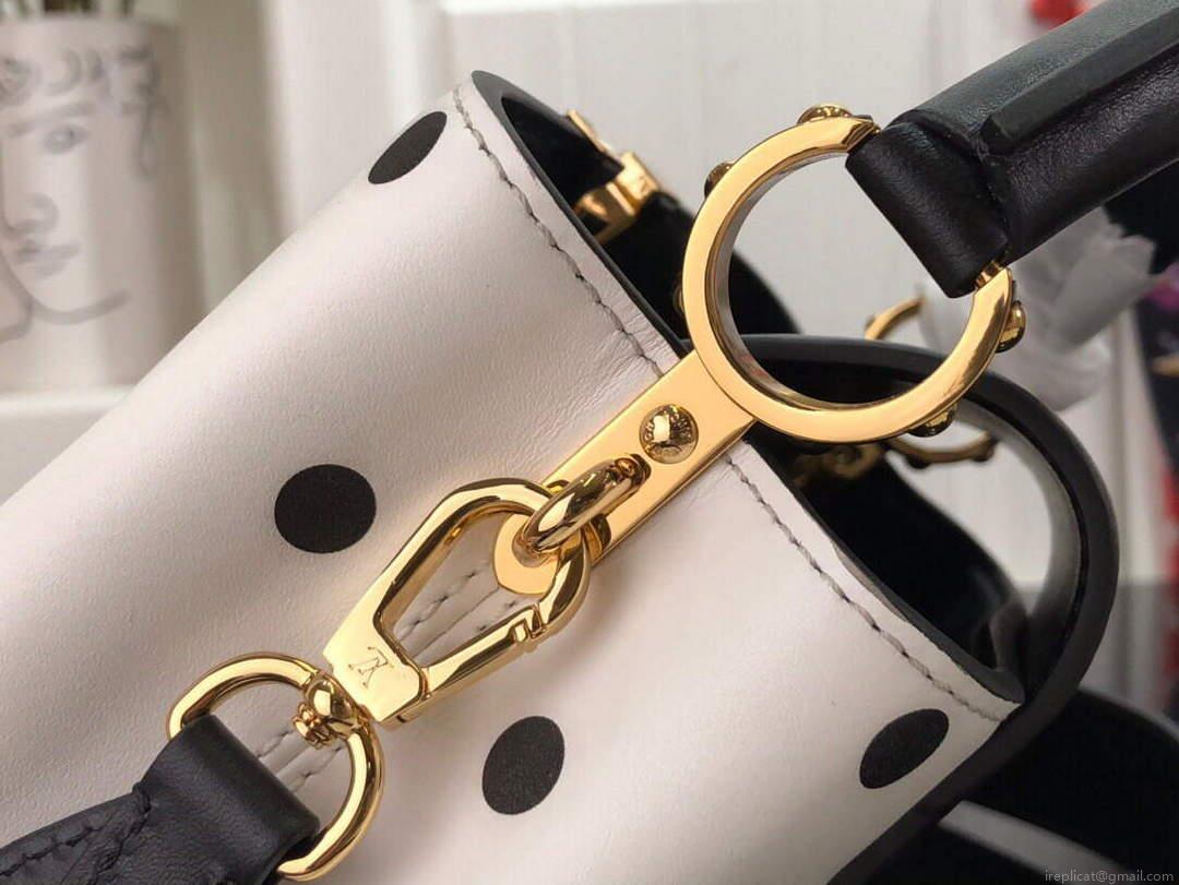 LV M20373 Louis Vuitton Capucines Mini Bag