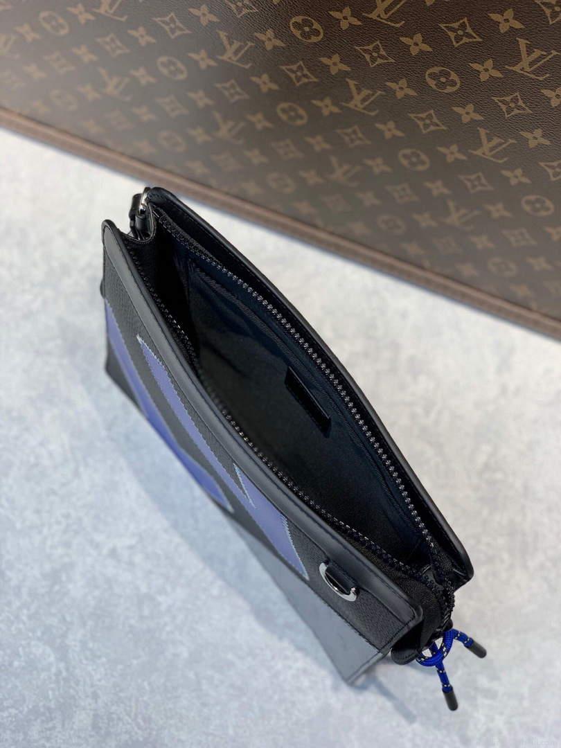 LV M81310 Louis Vuitton Standing Pouch Other Leathers