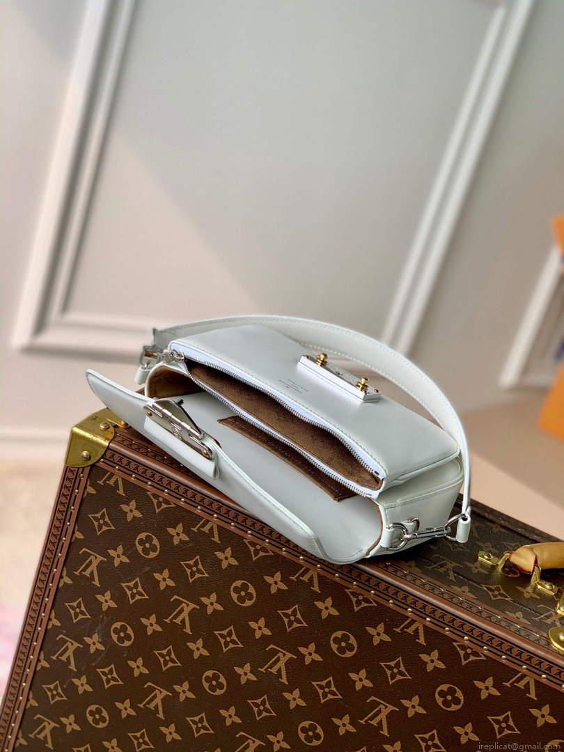 LV M20395 Louis Vuitton Swing Handbag White