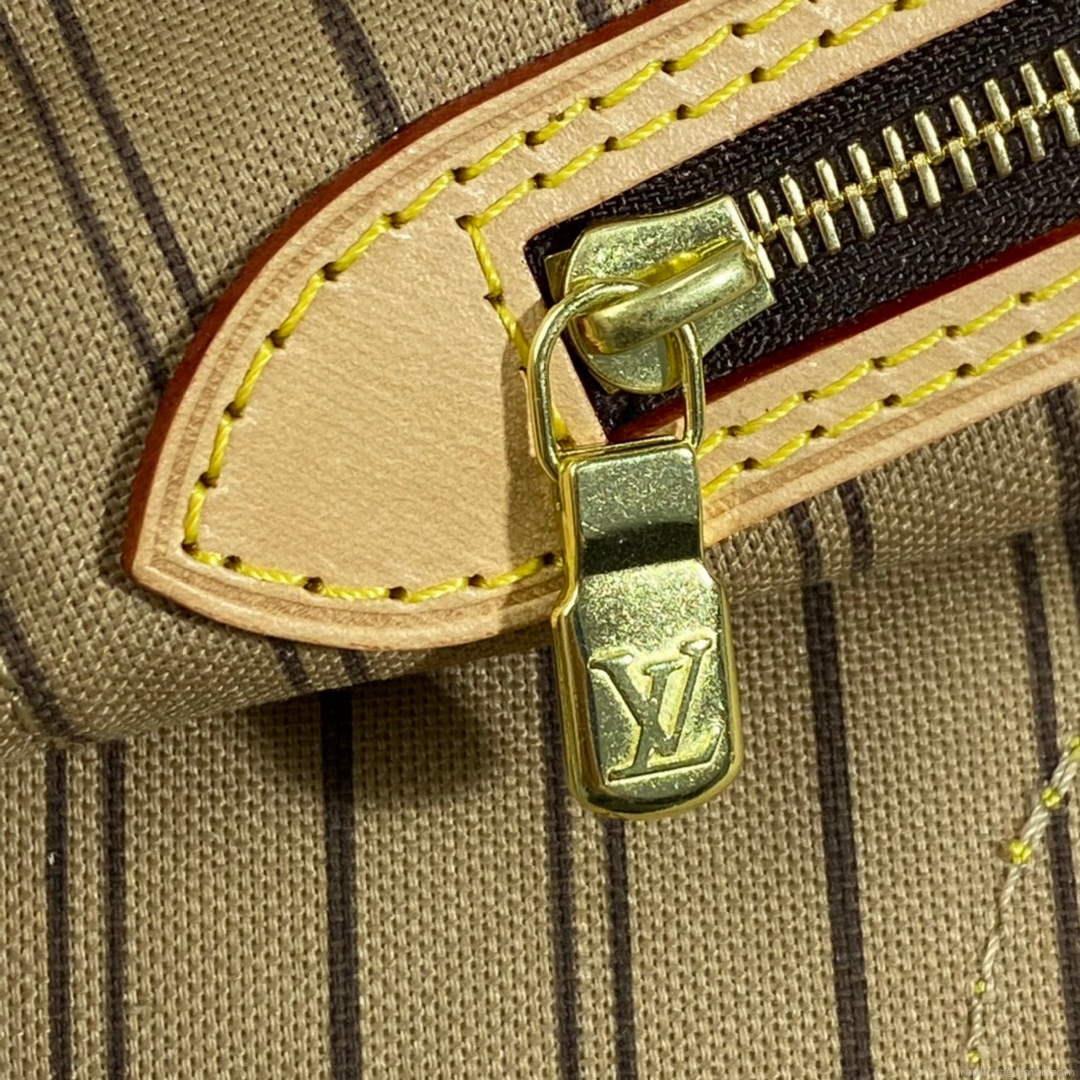 Louis Vuitton LV M40995 Neverfull MM Monogram Canvas Beige
