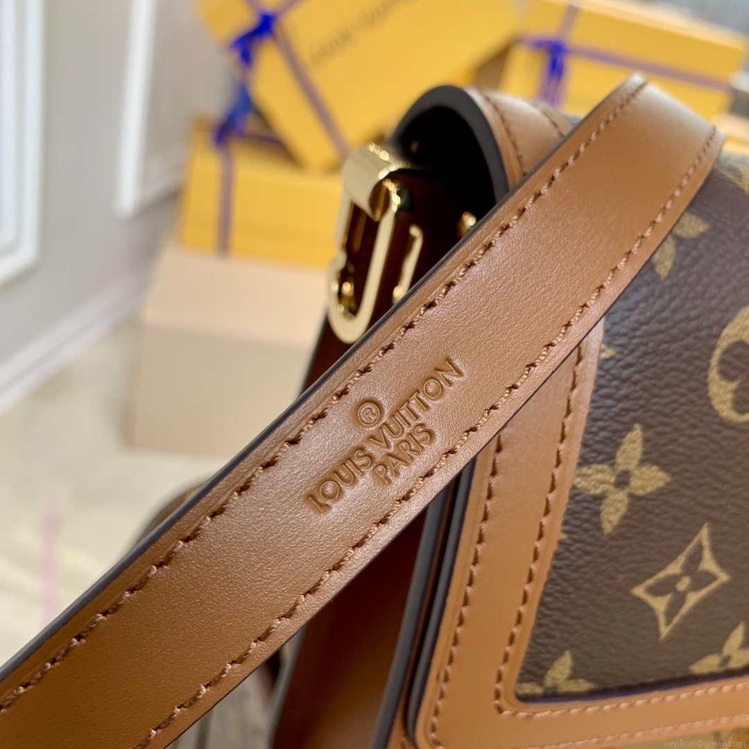 LV M45959 Louis Vuitton Dauphine Mini Bag Monogram