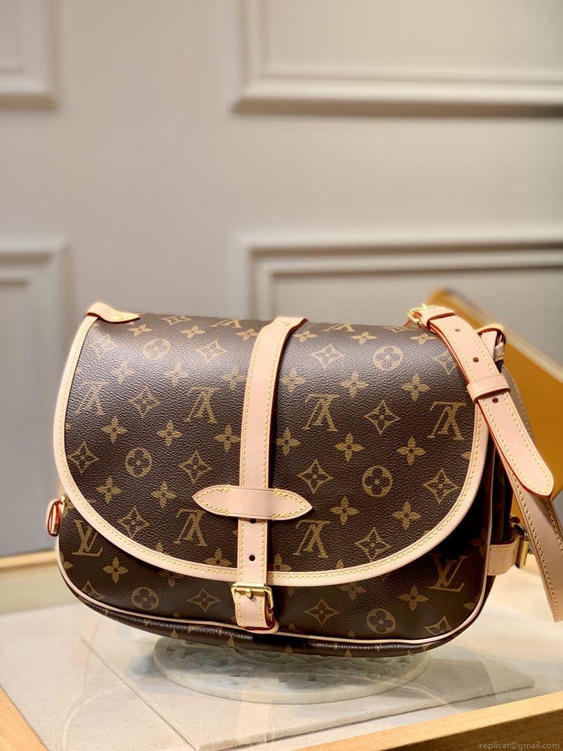 LV M40710 Louis Vuitton Saumur Messenger Monogram Bag