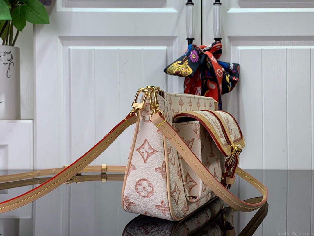 LV M20920 Louis Vuitton Maxi Multi Pochette Accessoires Beige
