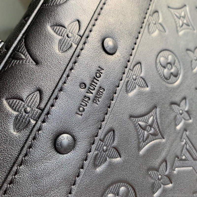 LV M68589 Louis Vuitton Trousse Toilette GM Bag Black