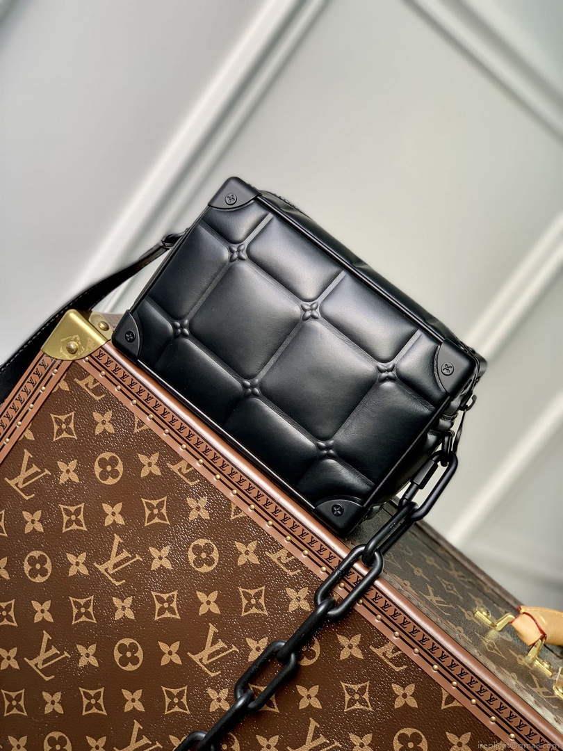 LV M81611 Louis Vuitton Mini Soft Trunk Black