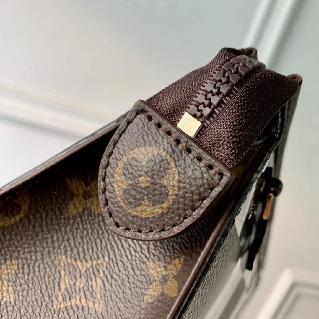 LV M81588 Louis Vuitton Standing Pouch Bag