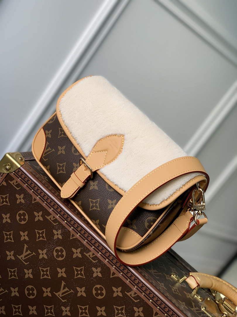 LV M46317 Louis Vuitton Diane Monogram Handbag