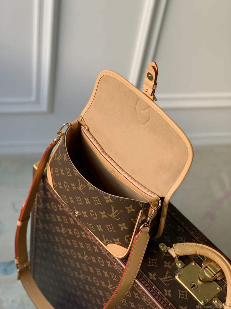 LV M46317 Louis Vuitton Diane Monogram Handbag