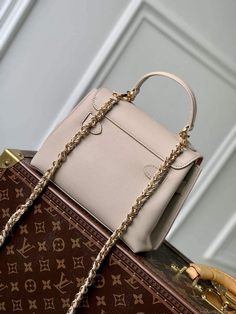 LV M21052 Louis Vuitton Lockme Ever Mini Handbag Greige