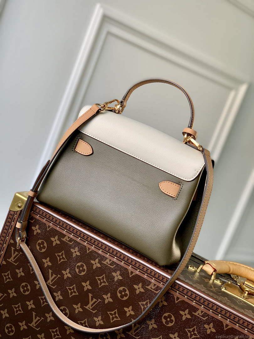 LV M20797 Louis Vuitton Lockme Ever BB Handbag Light Khaki Green