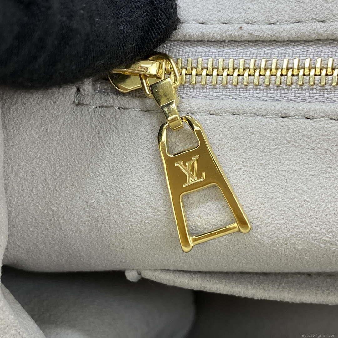 Louis Vuitton LV M45811 Grand Palais Monogram empreinte Pink