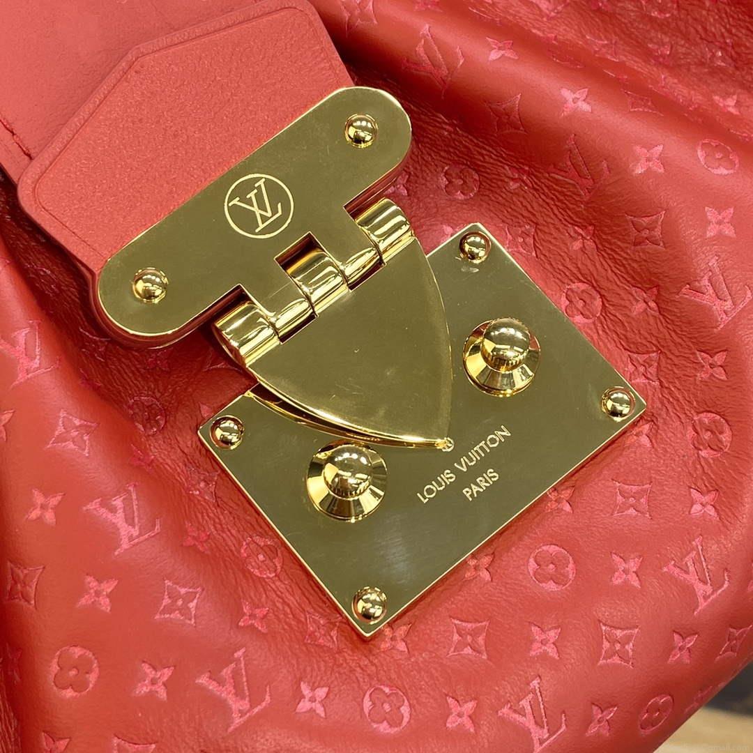 LV M22327 Louis Vuitton Monogram Clutch Red