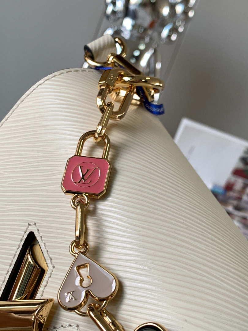 Louis Vuitton LV M59402 Twist MM Bag Epi Beige