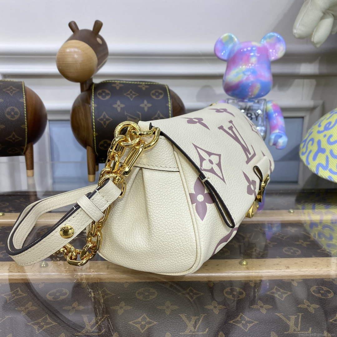 LV M46393 Louis Vuitton Favourite Bag Purple