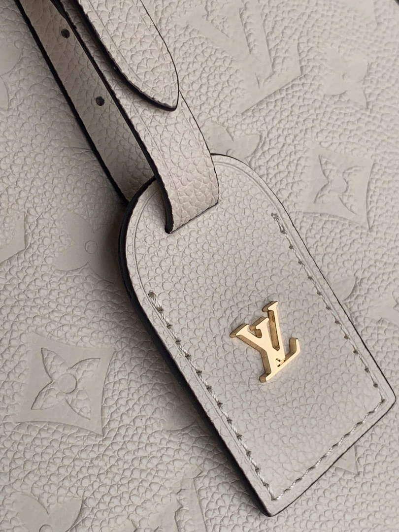 LV M45276 Louis Vuitton Boite Chapeau Souple Shoulder Bag Beige