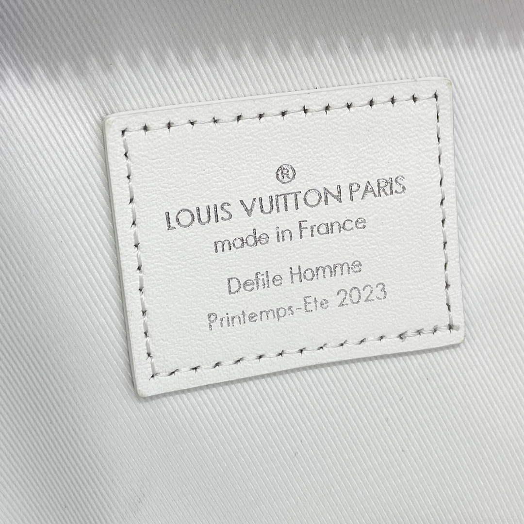 LV M21833 Louis Vuitton Handle Soft Trunk Bag Optic White