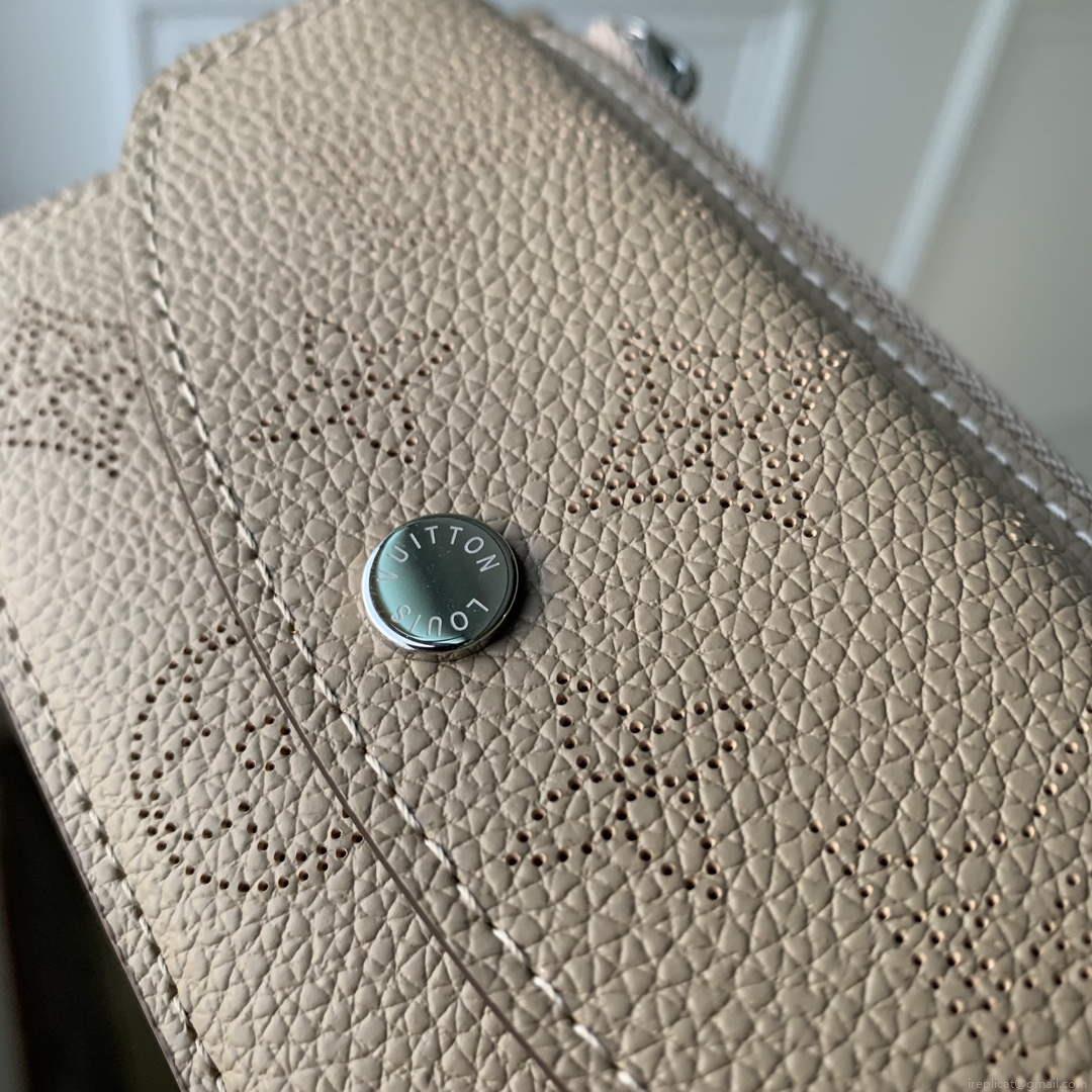 LV M81287 Louis Vuitton Card Holder Recto Verso Galet Gray