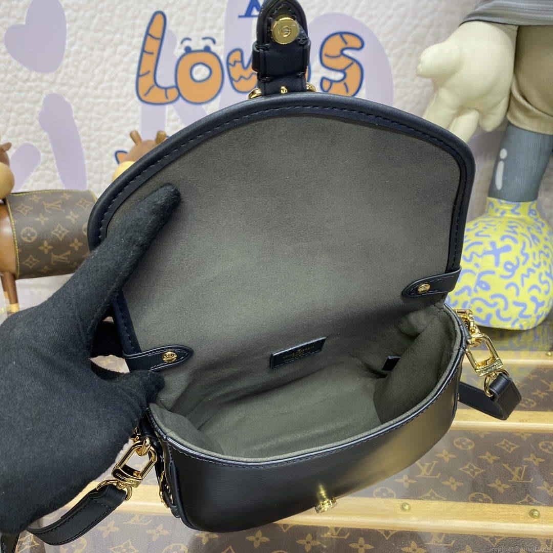 LV M23469 Louis Vuitton Saumur BB Saddle Bag Black
