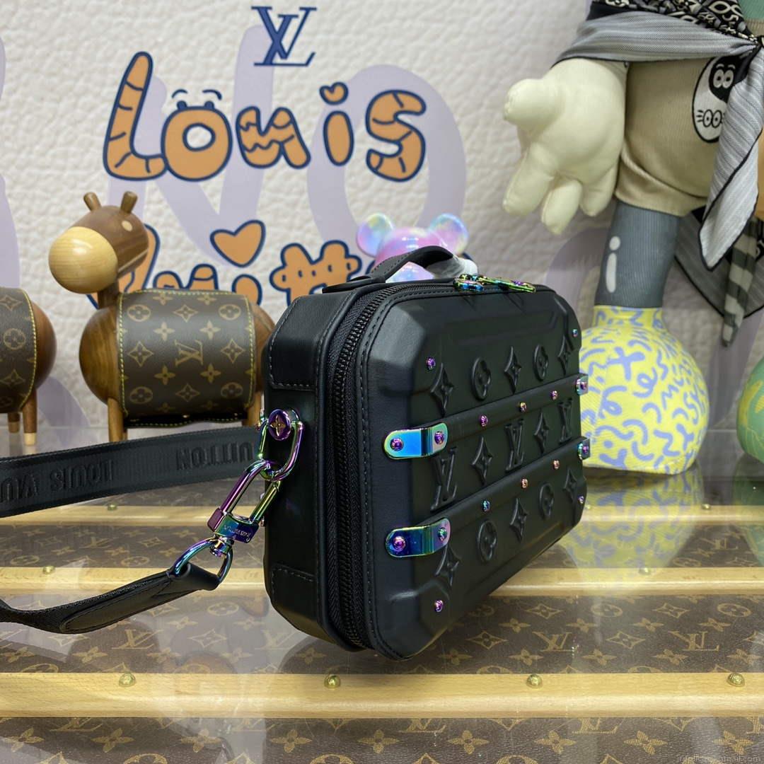 LV M21935 Louis Vuitton Future Trunk Bag Black