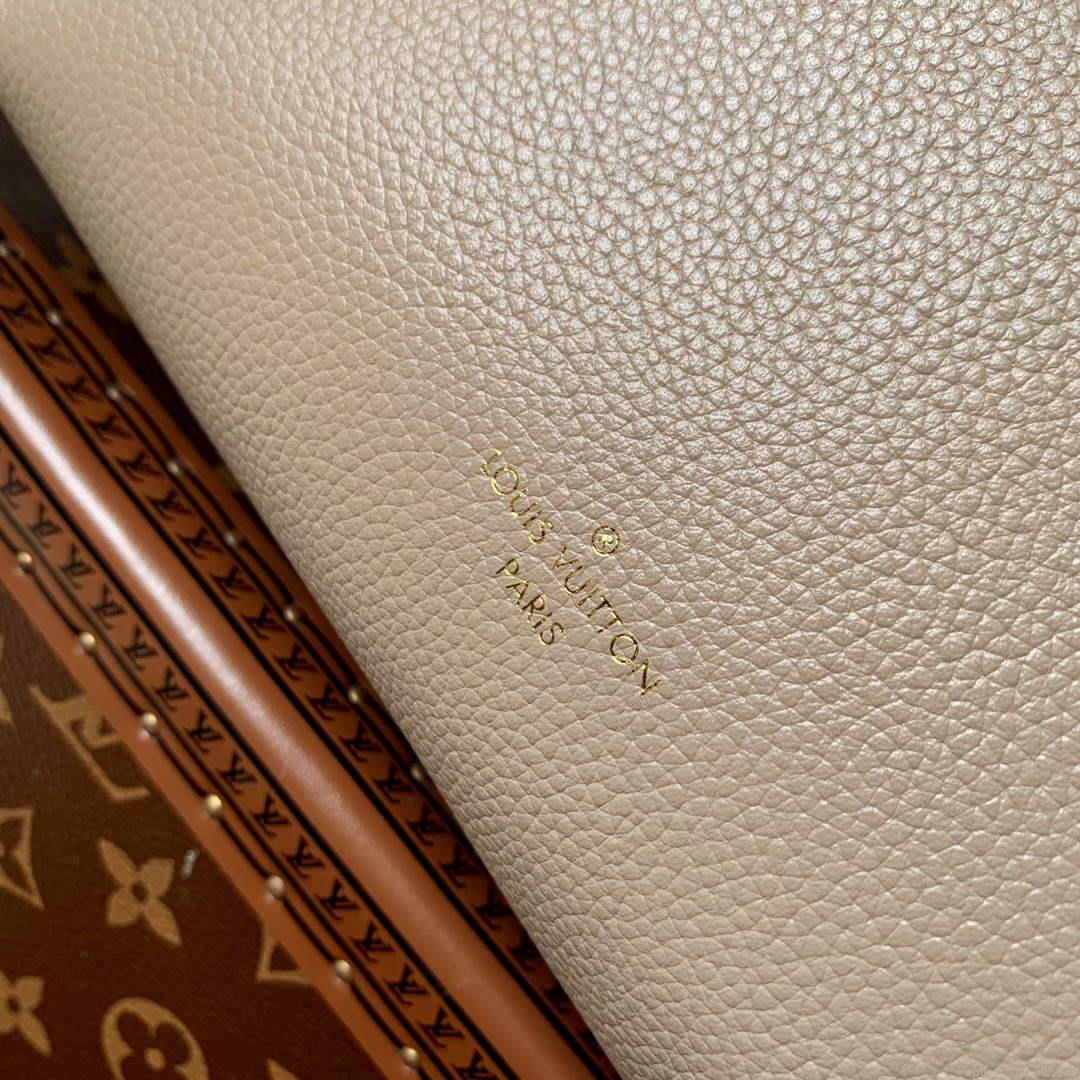 LV M25072 Louis Vuitton Side Trunk MM Handbag Taupe