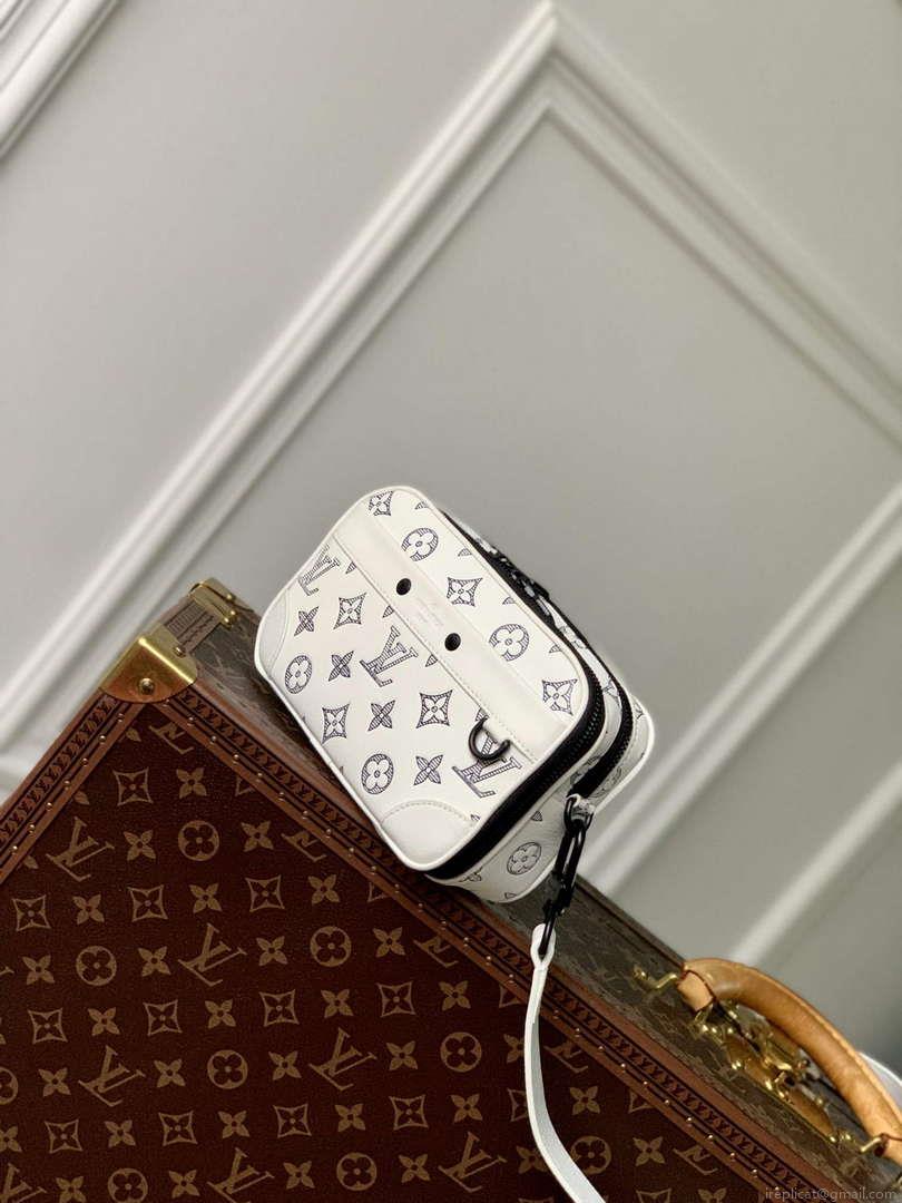 LV M83383 Louis Vuitton Alpha Wearable Wallet White/Navy