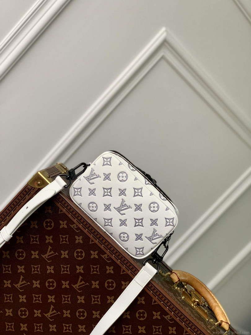 LV M83383 Louis Vuitton Alpha Wearable Wallet White/Navy