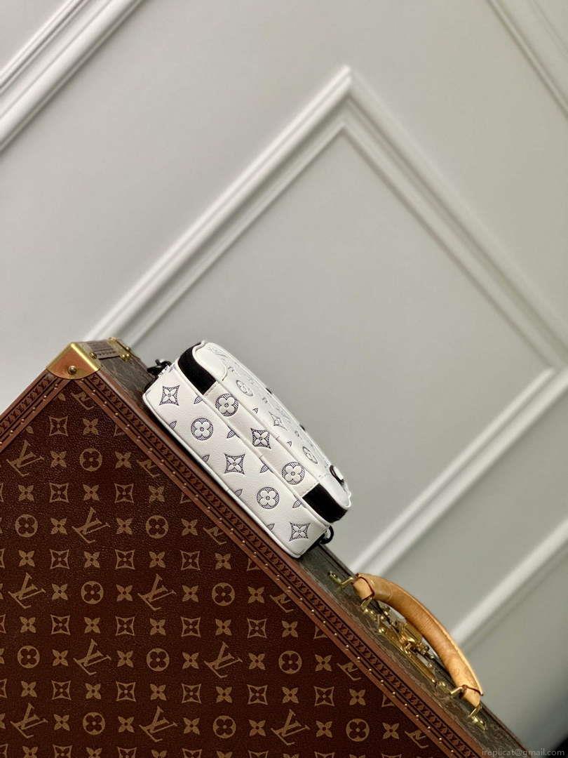 LV M83383 Louis Vuitton Alpha Wearable Wallet White/Navy