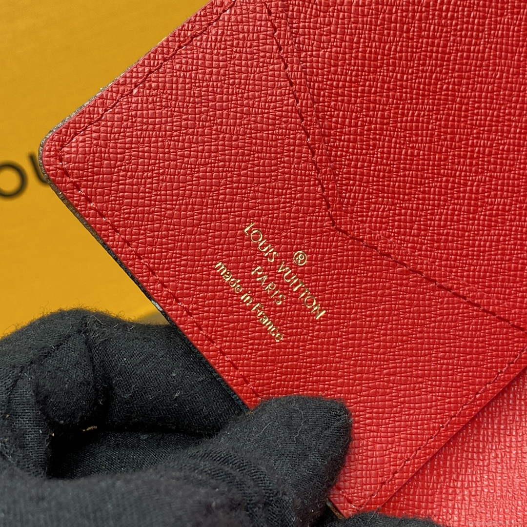 LV M83519 Louis Vuitton Passport Cover Monogram Canvas