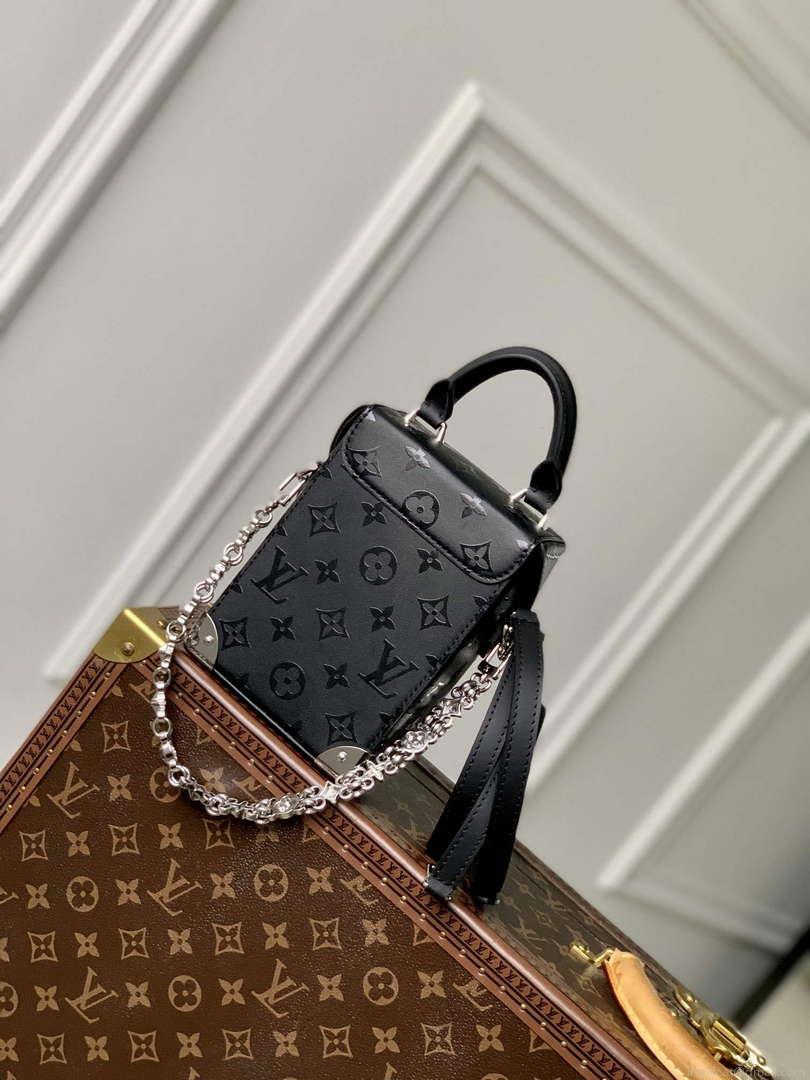 LV M11269 Louis Vuitton Camera Box Handbag Black