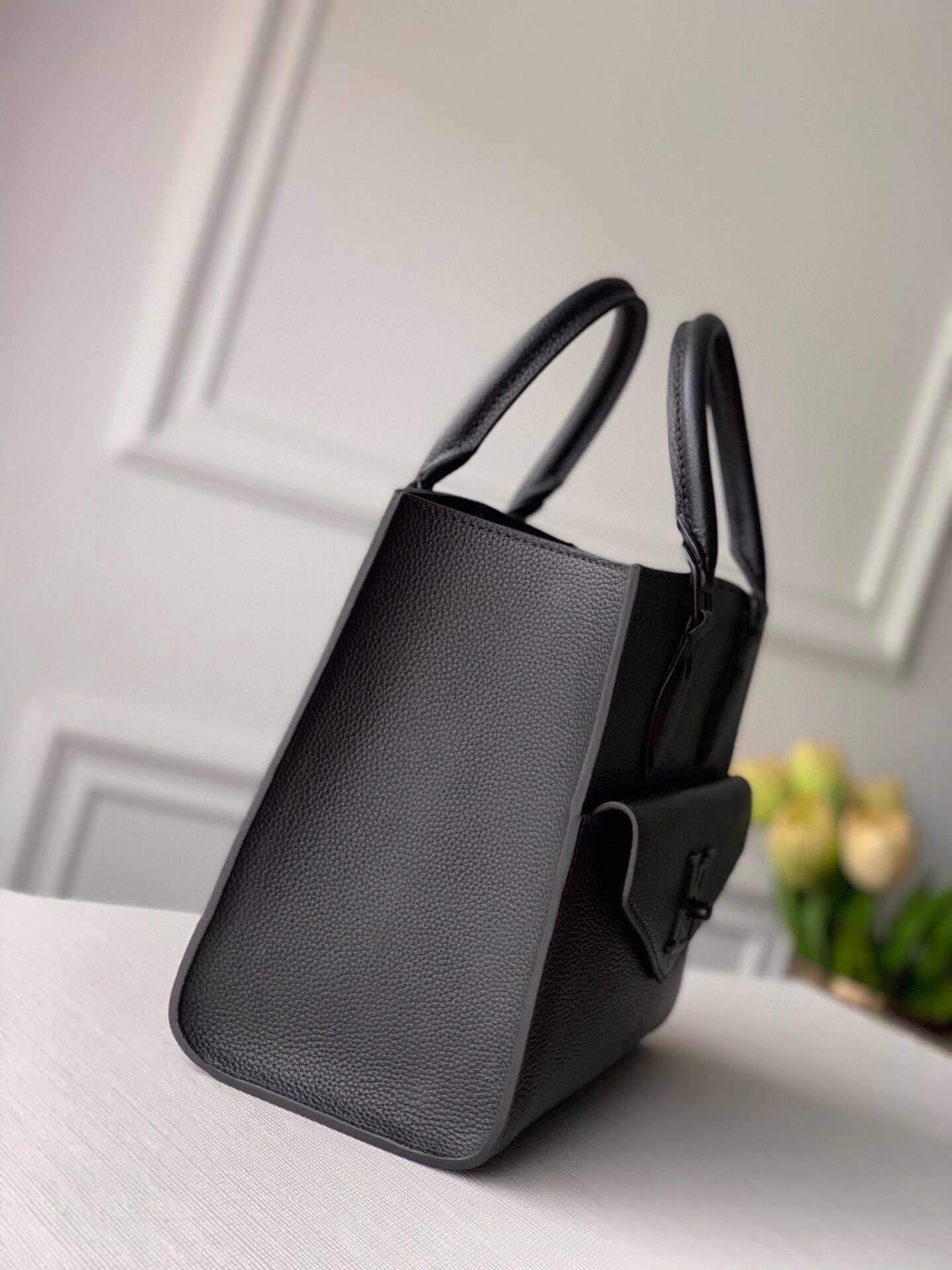 LV M55845 Louis Vuitton Lockme Tote PM Leathers Bag M55846 Black