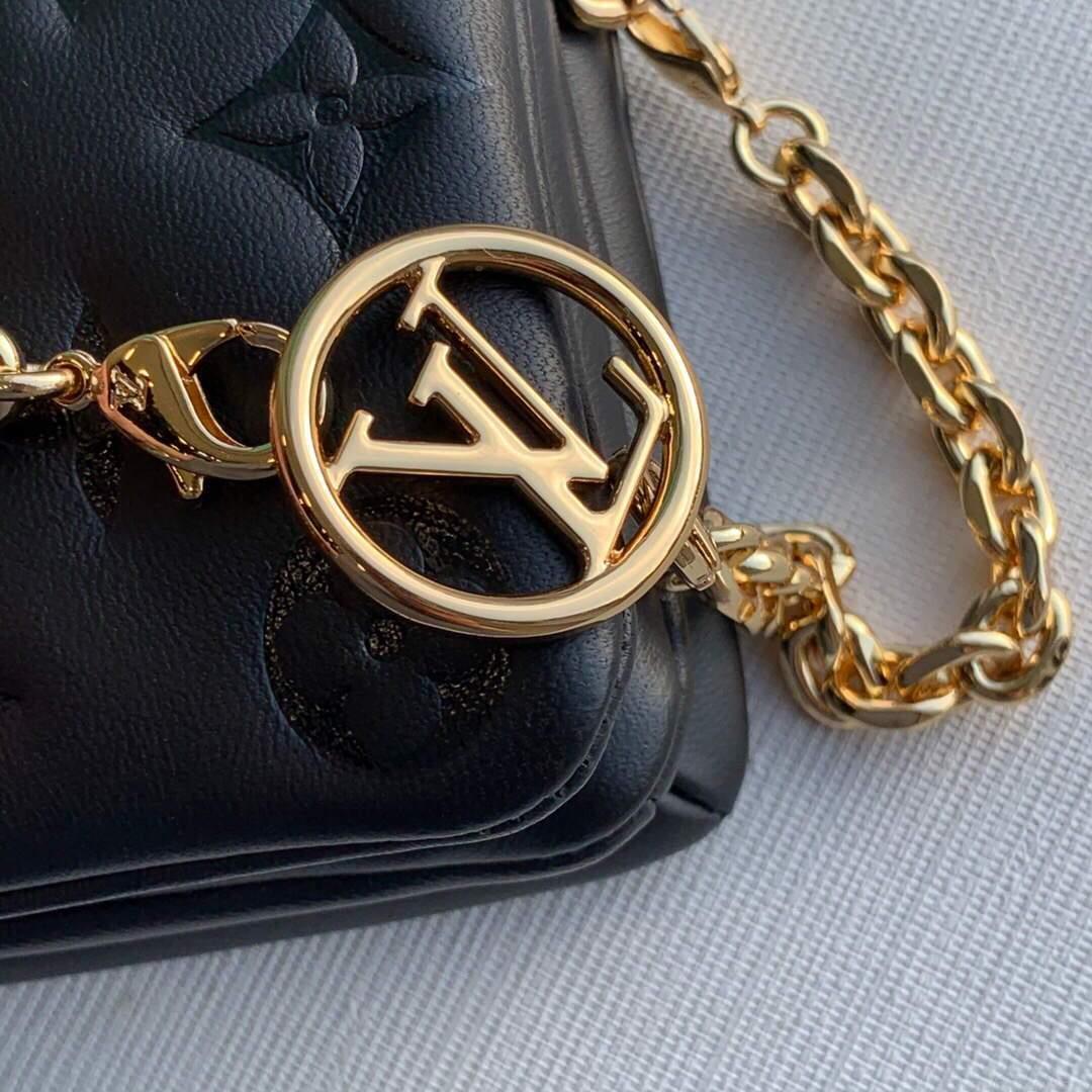 LV M80742 Louis Vuitton Pochette Coussin Other Leather Bag Black