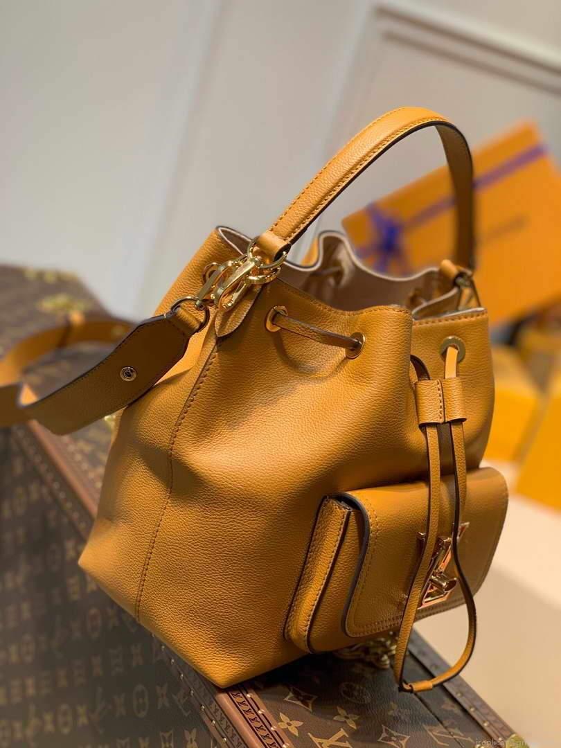 LV M57689 Louis Vuitton Lockme Bucket Bag M57687 M57688 Arizona Beige