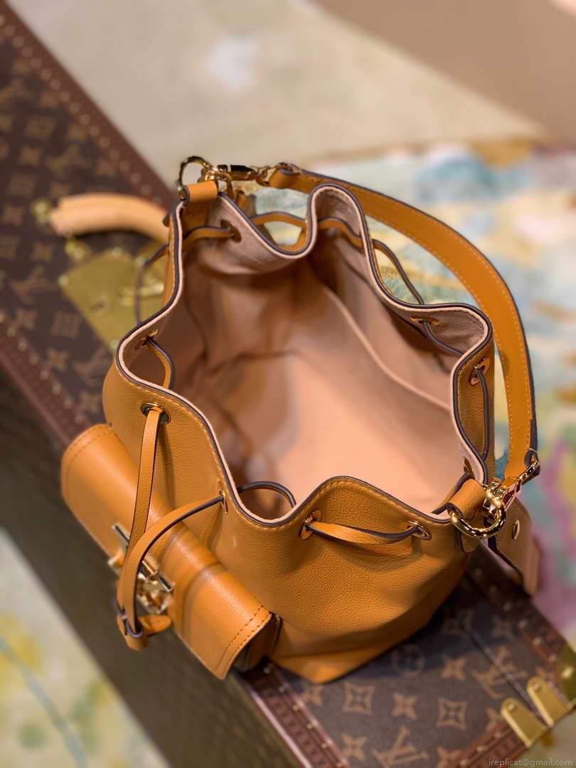 LV M57689 Louis Vuitton Lockme Bucket Bag M57687 M57688 Arizona Beige