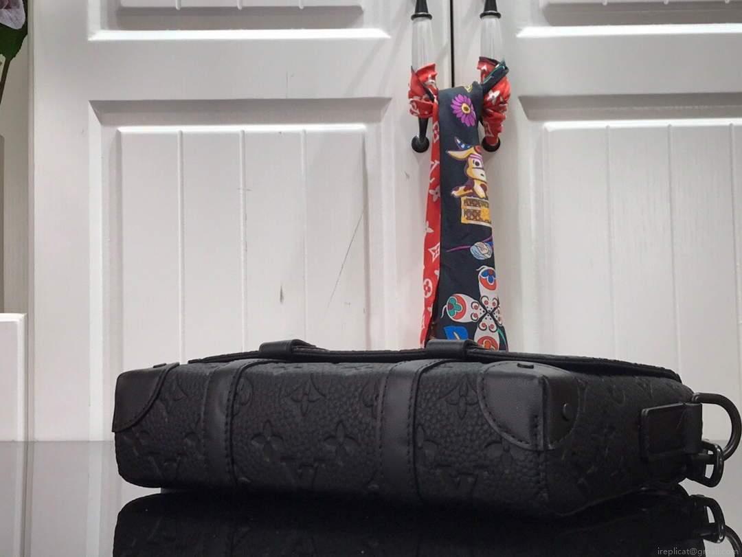 LV M57726 Louis Vuitton Trunk Messenger PM Taurillon Monogram Bag Black