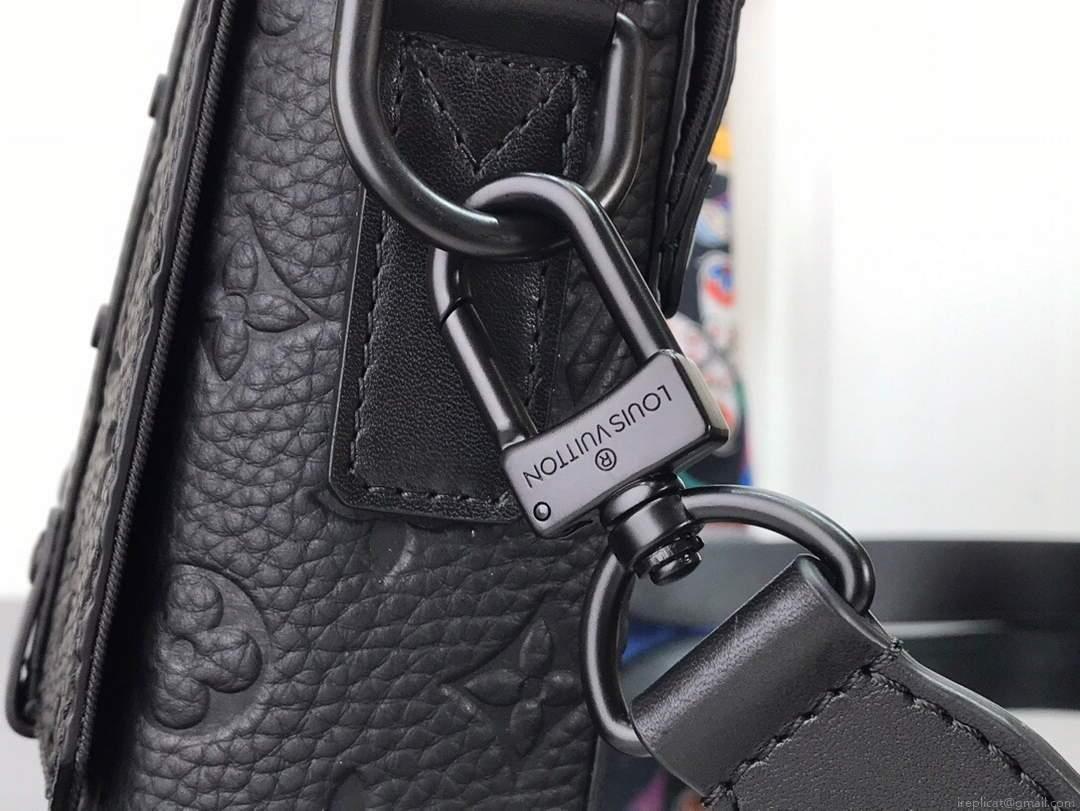 LV M57726 Louis Vuitton Trunk Messenger PM Taurillon Monogram Bag Black