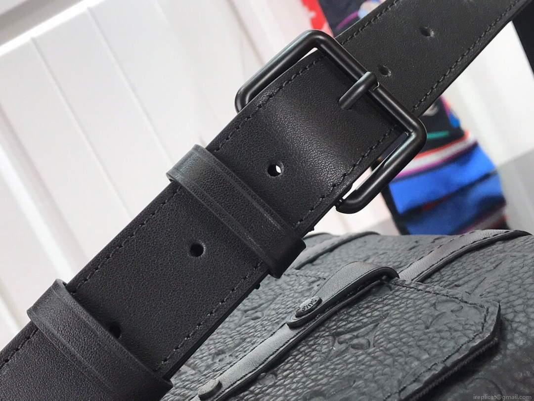 LV M57726 Louis Vuitton Trunk Messenger PM Taurillon Monogram Bag Black