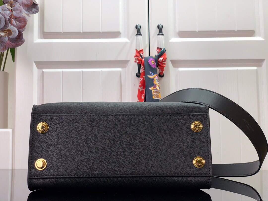 LV M57728 Louis Vuitton On My Side Tote Bag Black
