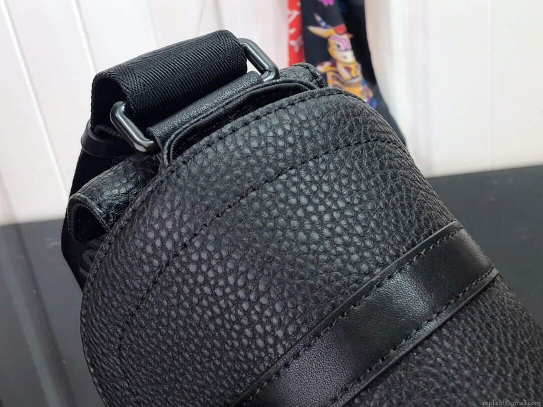 LV M58476 Louis Vuitton Christopher Messenger Bag Black M58475