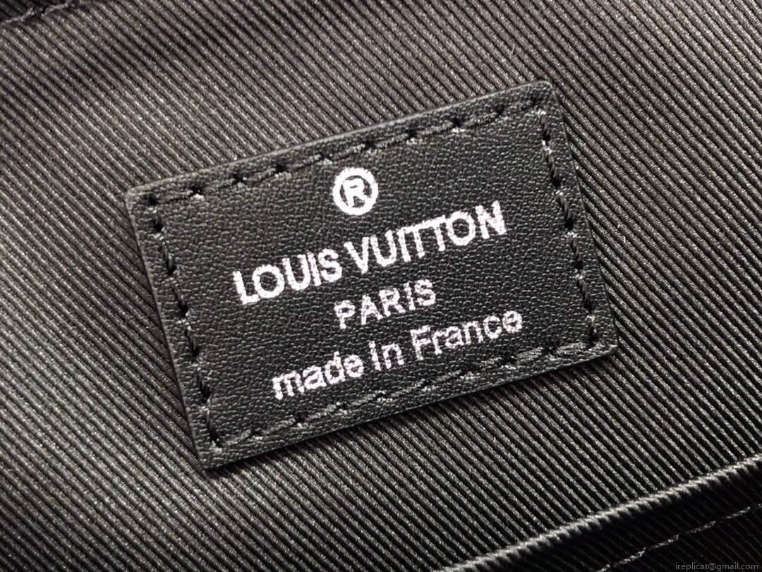 LV M58476 Louis Vuitton Christopher Messenger Bag Black M58475