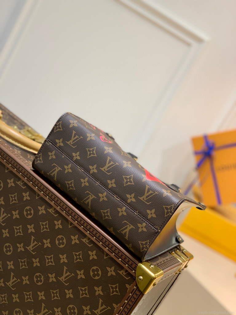 Louis Vuitton M45039 OnTheGo MM Tote bag Monogram