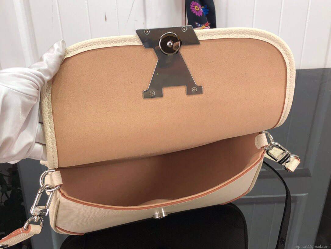LV M59457 Louis Vuitton Buci Crossbody Bag M59386 Quartz White