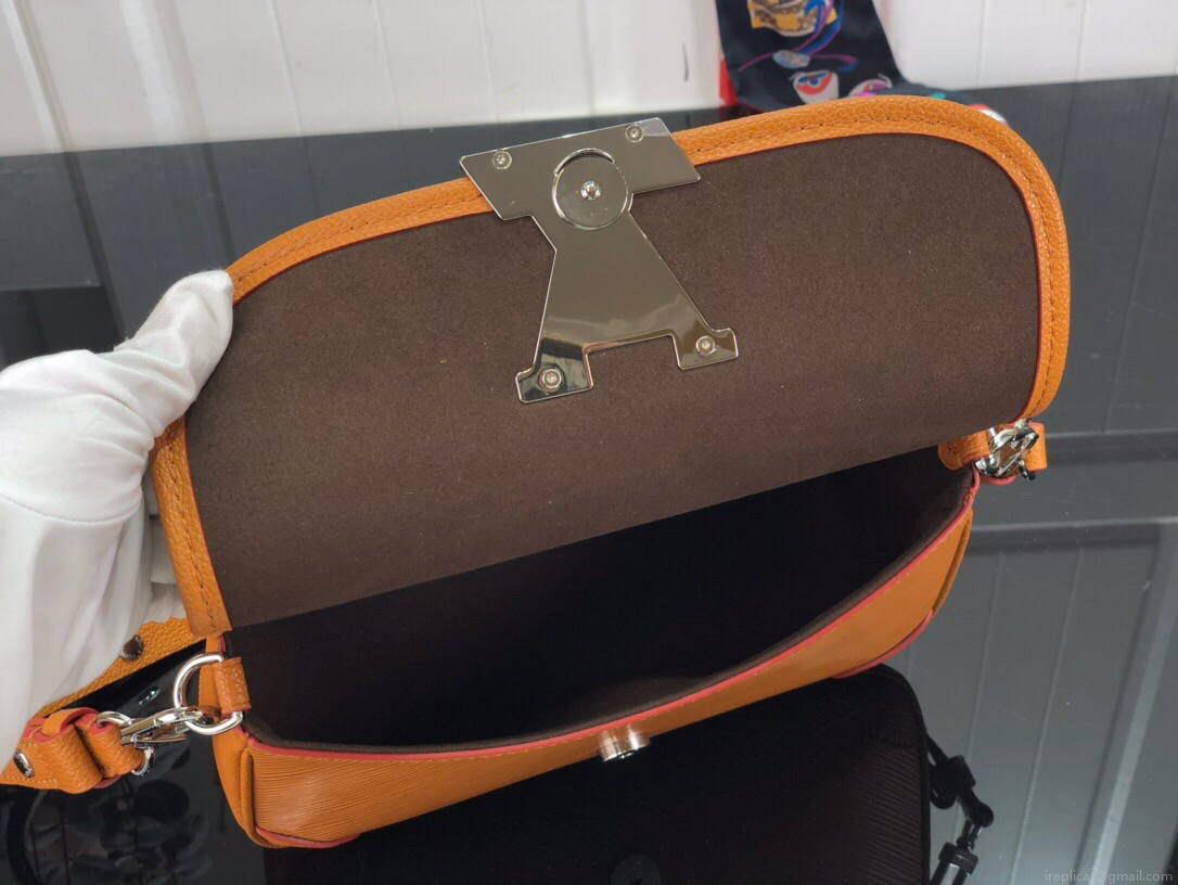LV M59459 Louis Vuitton Buci Crossbody Bag M59460 Gold Miel Brown