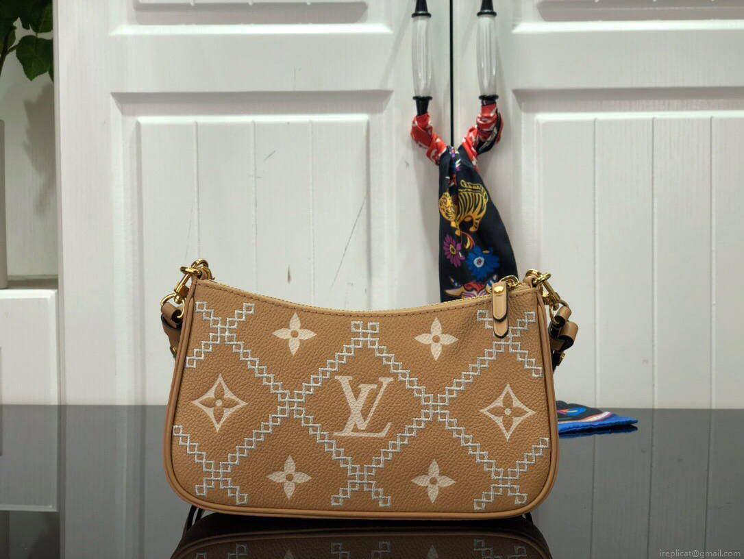 LV M81137 Louis Vuitton Easy Pouch ON Strap Bag