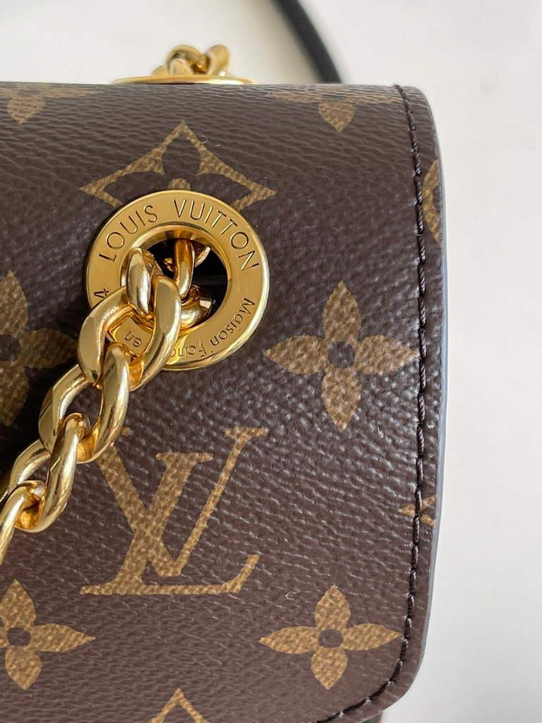 Louis Vuitton M45592 Passy Monogram LV M57888 in Brown