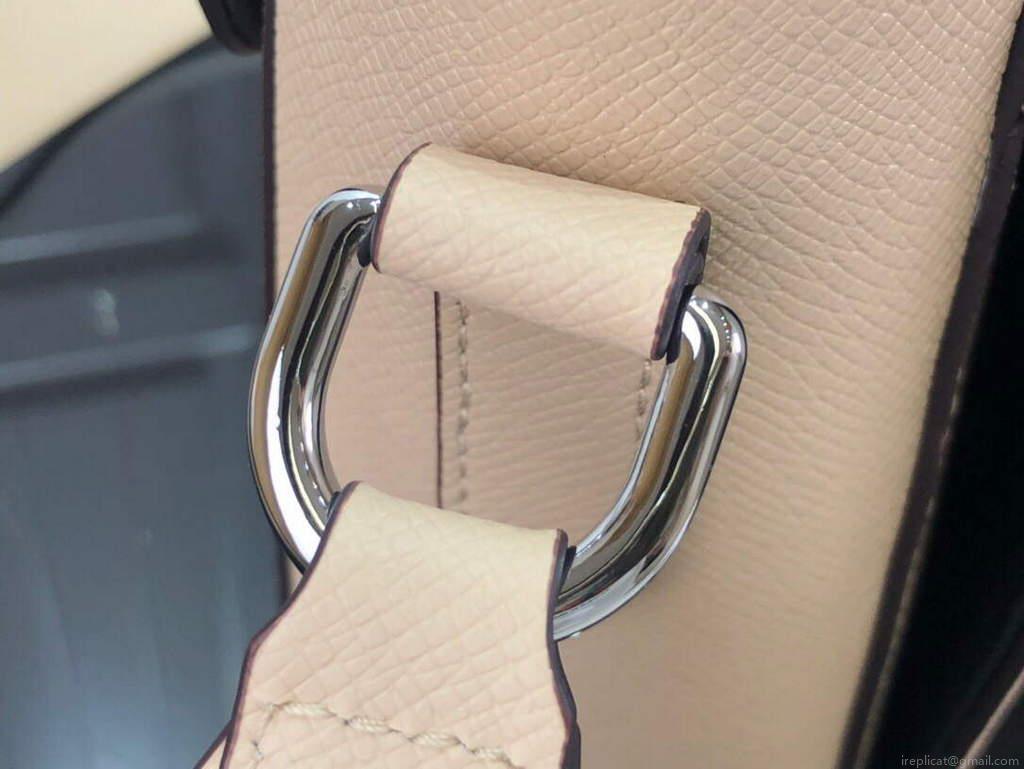 LV M30813 Louis Vuitton New Flap Messenger Beige