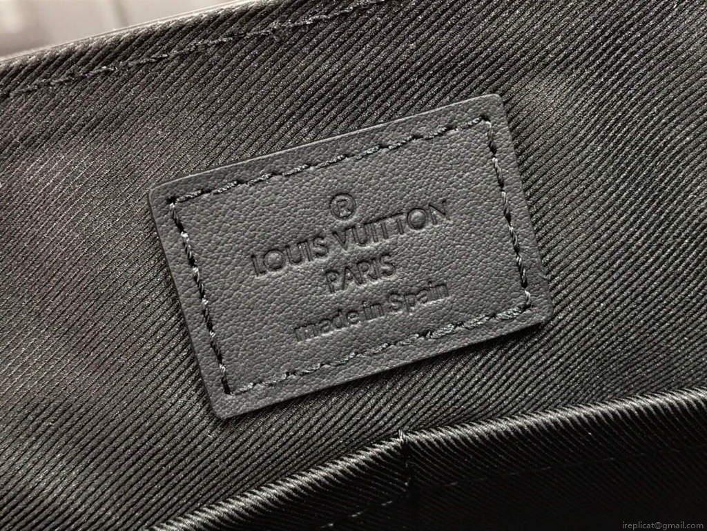 LV M57080 Louis Vuitton Messenger Bag Black