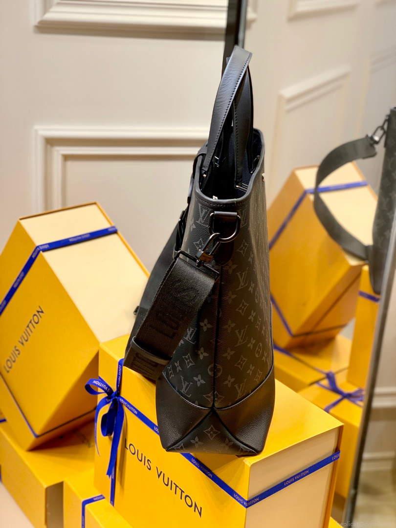 LV M45914 Louis Vuitton Saumur Tote Black